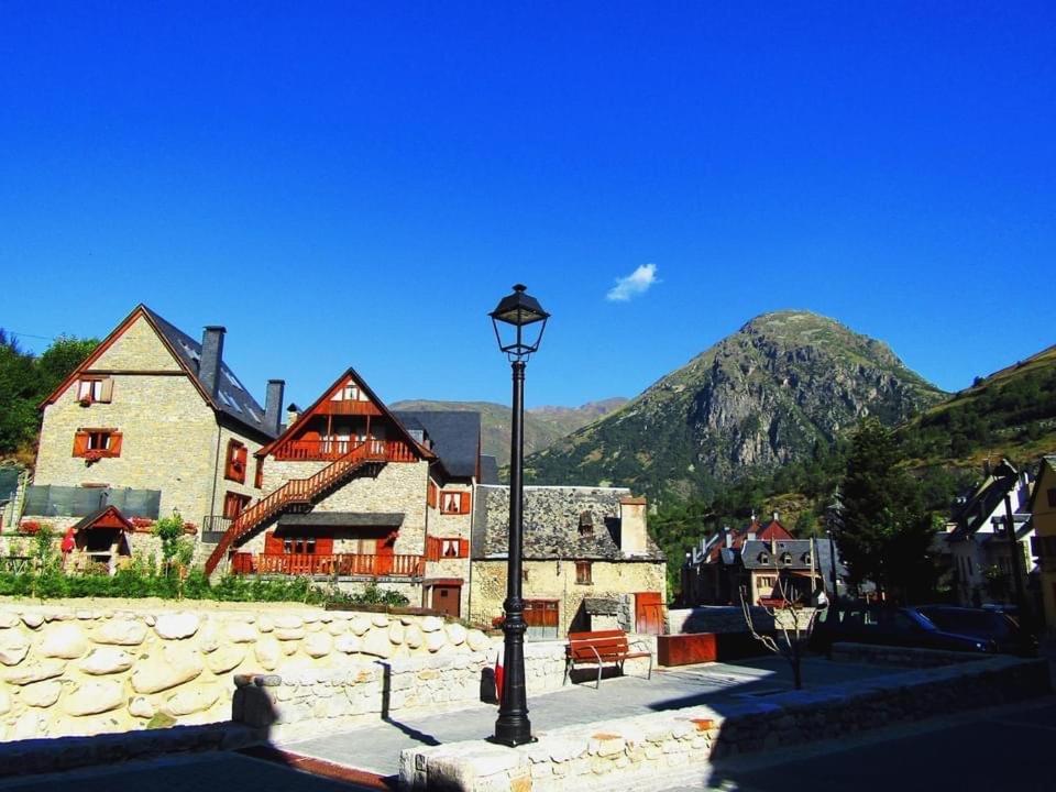 Tredos, Casa Adosada. Baqueira Apartment Bagian luar foto